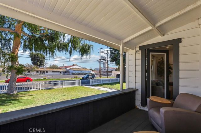 230 S B 1, Tustin, CA 92780