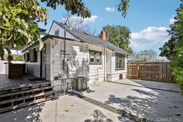 230 S B 1, Tustin, CA 92780