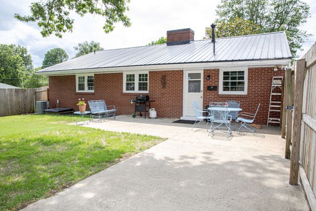 708 N Maple Avenue, Danville, KY 40422