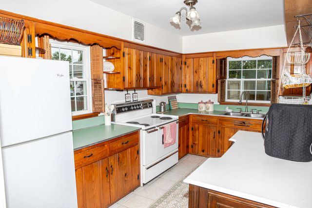 708 N Maple Avenue, Danville, KY 40422