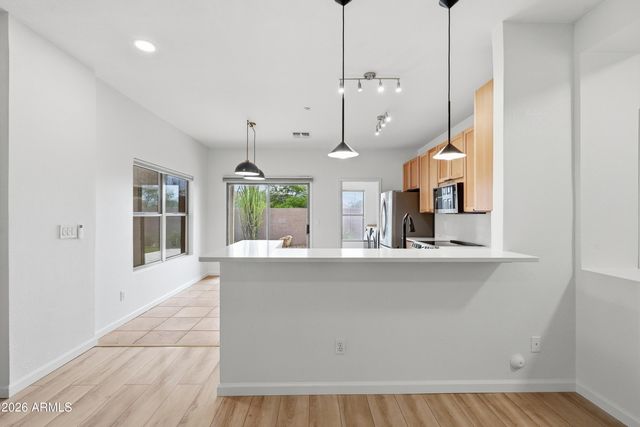 7500 E DEER VALLEY Road 22, Scottsdale, AZ 85255