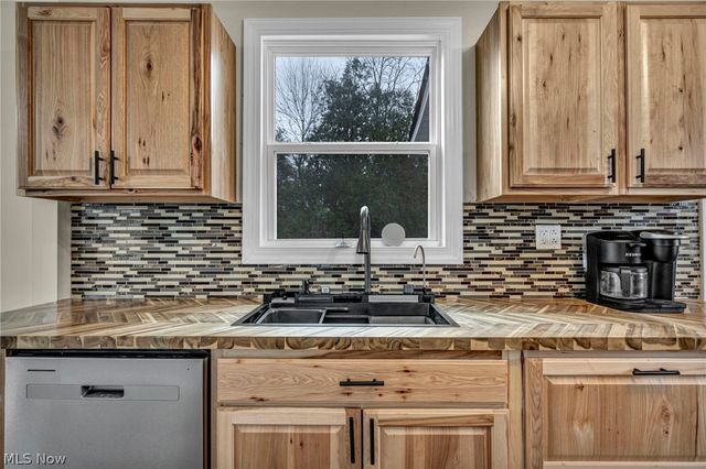 14244 Atwater Avenue NE, Alliance, OH 44601