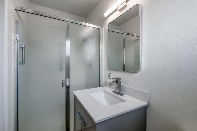 6656 N Wolters Avenue, Fresno, CA 93710