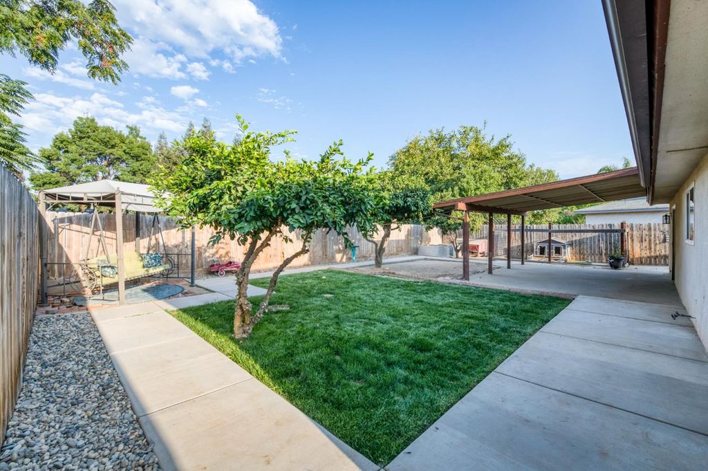 Image 25 of property listing at 6656 N Wolters Avenue, Fresno, CA 93710