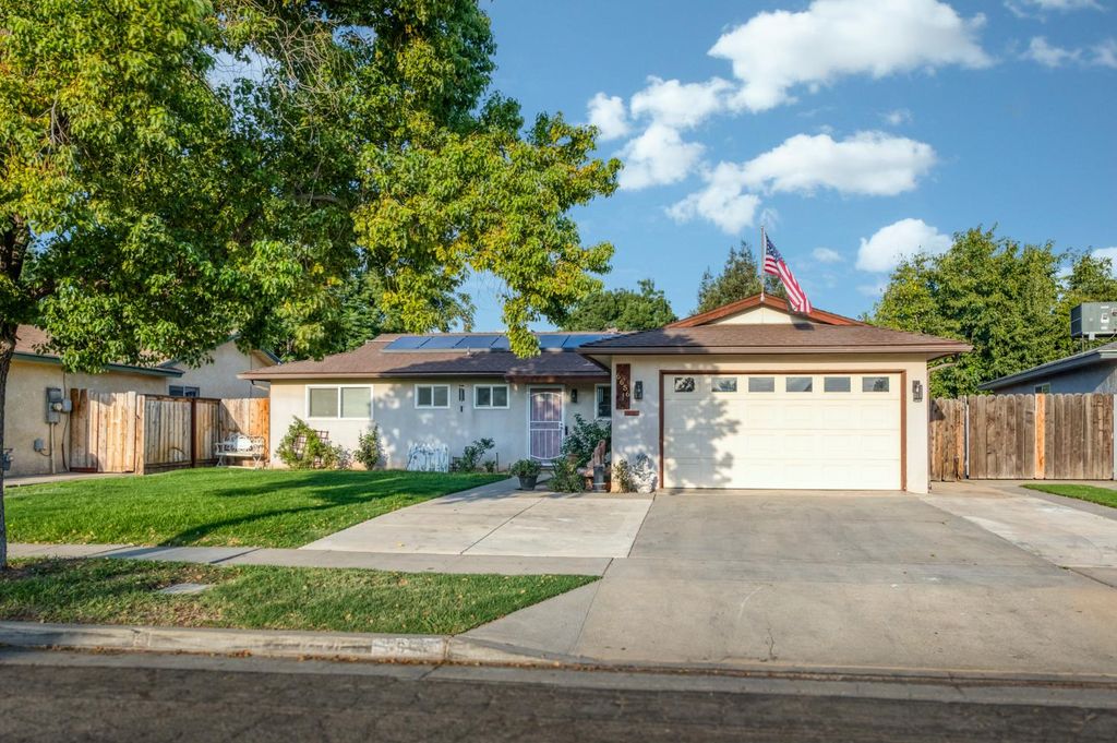 Image 30 of property listing at 6656 N Wolters Avenue, Fresno, CA 93710