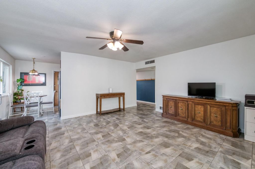Image 9 of property listing at 6656 N Wolters Avenue, Fresno, CA 93710