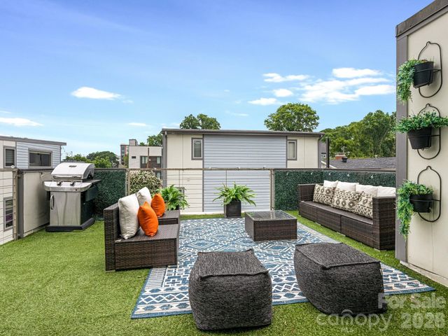 915 Westbrook Drive, Charlotte, NC 28202