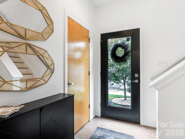 915 Westbrook Drive, Charlotte, NC 28202