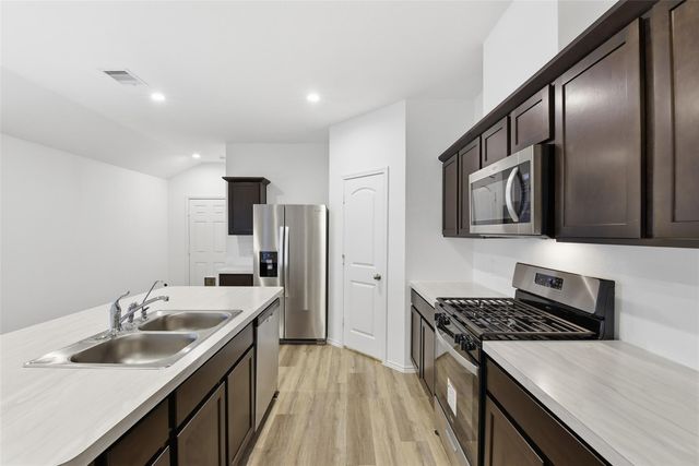 1834 Legacy Hills Dr, Houston, TX 77067