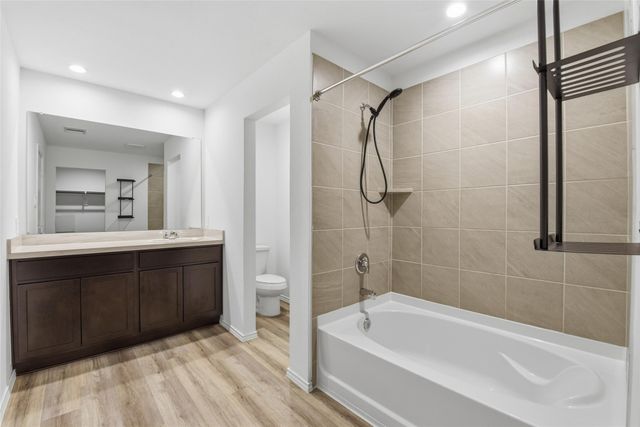 1834 Legacy Hills Dr, Houston, TX 77067