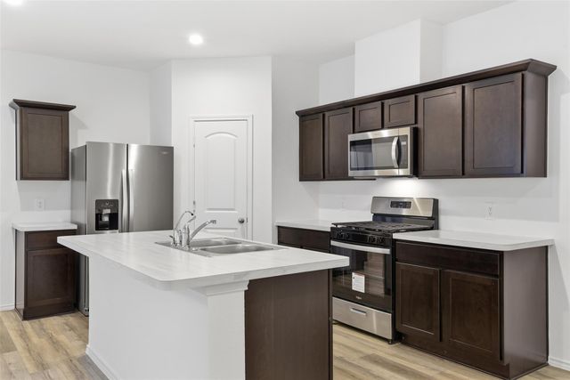 1834 Legacy Hills Dr, Houston, TX 77067