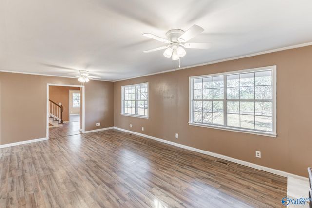 14 Old Vaughn Bridge Road, Hartselle, AL 35640