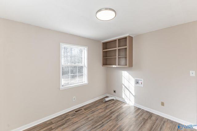 14 Old Vaughn Bridge Road, Hartselle, AL 35640