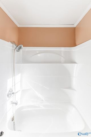 14 Old Vaughn Bridge Road, Hartselle, AL 35640