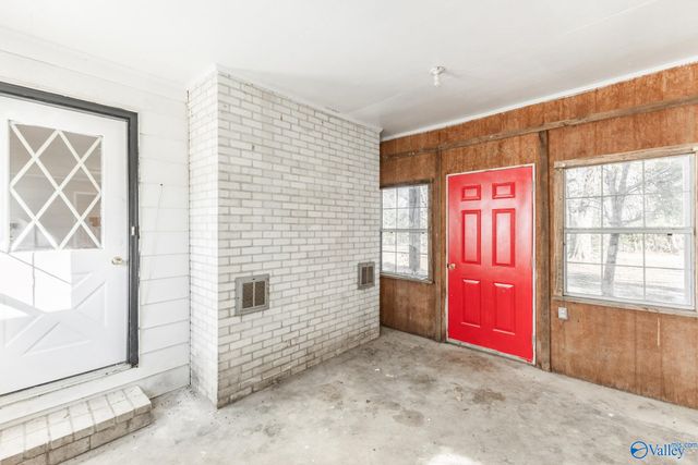 14 Old Vaughn Bridge Road, Hartselle, AL 35640