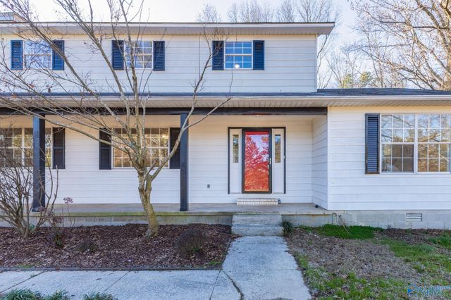 14 Old Vaughn Bridge Road, Hartselle, AL 35640