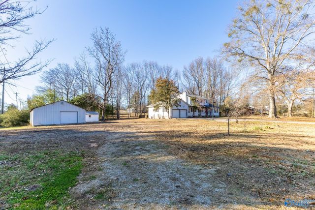 14 Old Vaughn Bridge Road, Hartselle, AL 35640