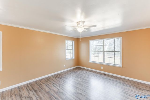 14 Old Vaughn Bridge Road, Hartselle, AL 35640