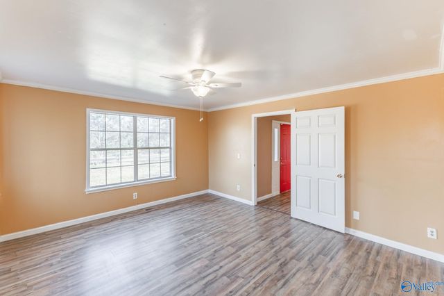 14 Old Vaughn Bridge Road, Hartselle, AL 35640