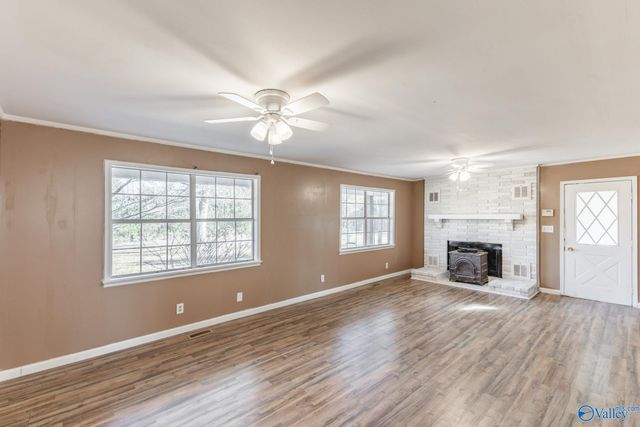 14 Old Vaughn Bridge Road, Hartselle, AL 35640