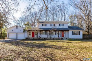 14 Old Vaughn Bridge Road, Hartselle, AL 35640