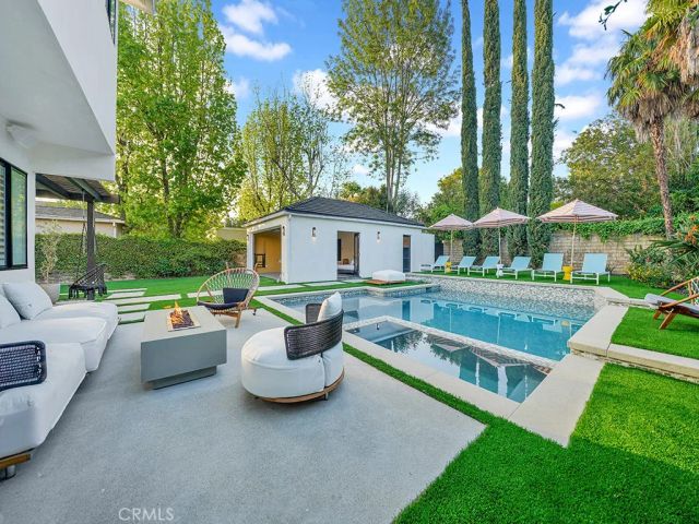 15440 Varden Street, Sherman Oaks, CA 91403