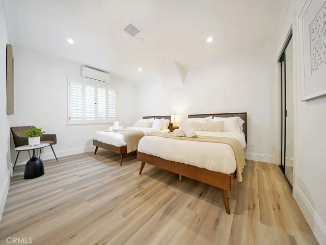 15440 Varden Street, Sherman Oaks, CA 91403