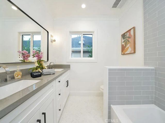 15440 Varden Street, Sherman Oaks, CA 91403