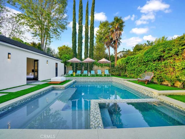 15440 Varden Street, Sherman Oaks, CA 91403