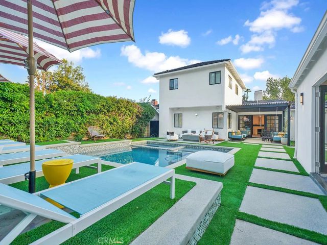 15440 Varden Street, Sherman Oaks, CA 91403