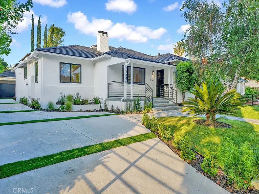 15440 Varden Street, Sherman Oaks, CA 91403