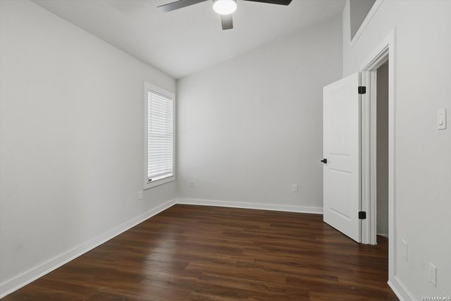 10254 Dover Rdg Apt 203, San Antonio, TX 78250