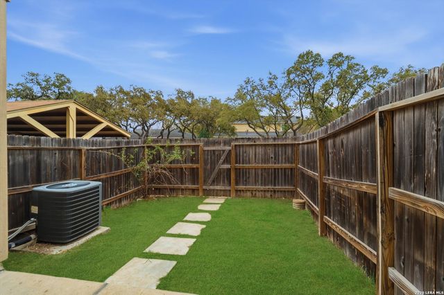 10254 Dover Rdg Apt 203, San Antonio, TX 78250