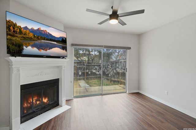 10254 Dover Rdg Apt 203, San Antonio, TX 78250