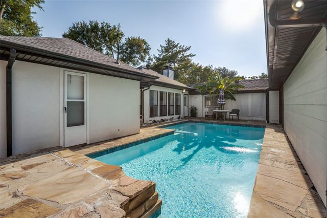 6015 Blue Bay Drive, Dallas, TX 75248