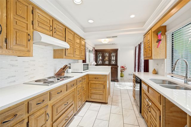 6015 Blue Bay Drive, Dallas, TX 75248