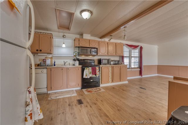 582 Ohmer Drive, Fayetteville, NC 28314