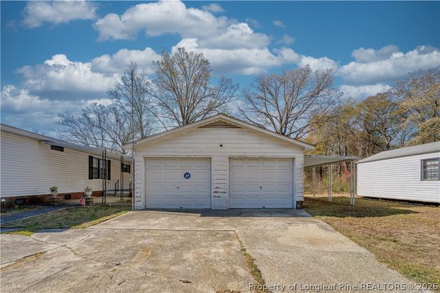 582 Ohmer Drive, Fayetteville, NC 28314