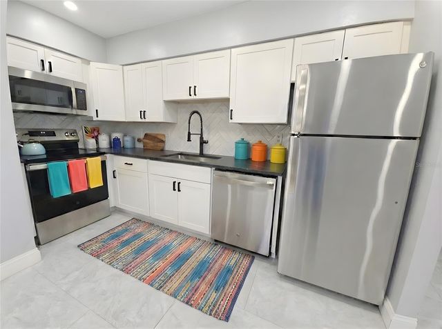 2941C SHORE DRIVE, Safety Harbor, FL 34695