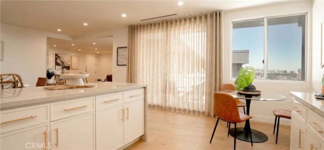 100 S Doheny Drive PH05, Los Angeles, CA 90048