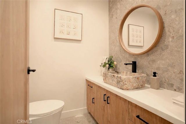 100 S Doheny Drive PH05, Los Angeles, CA 90048