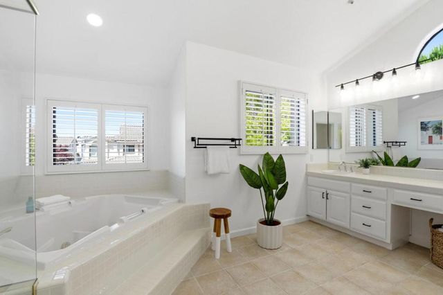 3 Daffodil Lane, San Carlos, CA 94070
