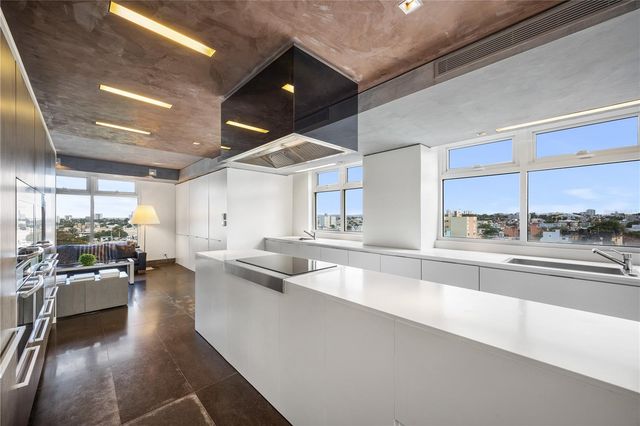1800 MCLEARY PH 2, San Juan, PR 00911
