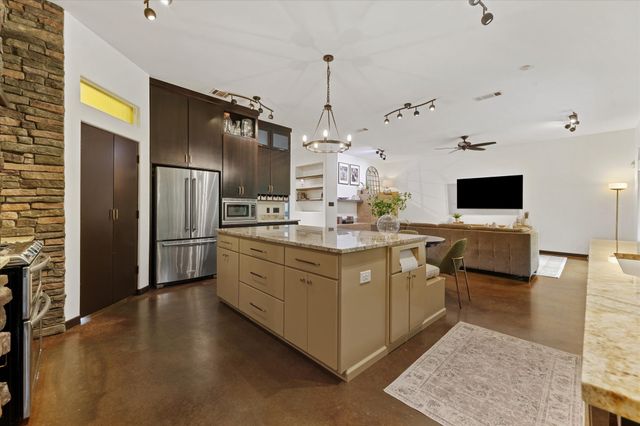 2851 Coldwater Court, Midlothian, TX 76065