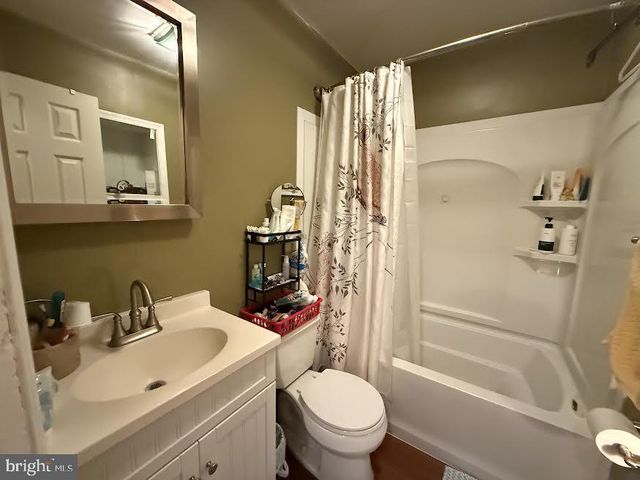 111 HUCKLEBERRY LN, Browns Mills, NJ 08015