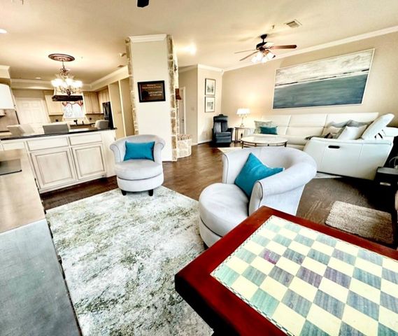 402 Oakbrook, Lewisville, TX 75057