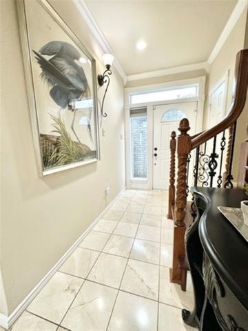 402 Oakbrook, Lewisville, TX 75057