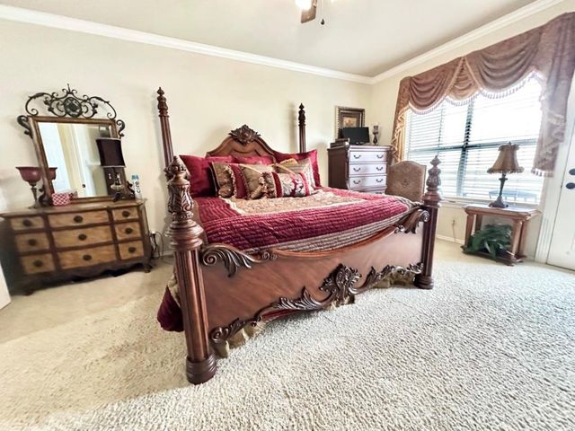 402 Oakbrook, Lewisville, TX 75057