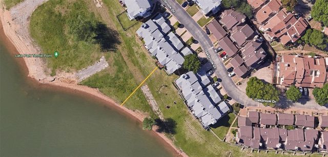 402 Oakbrook, Lewisville, TX 75057