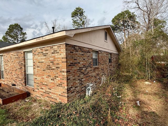 2603 Crosscreek Road, Hephzibah, GA 30815